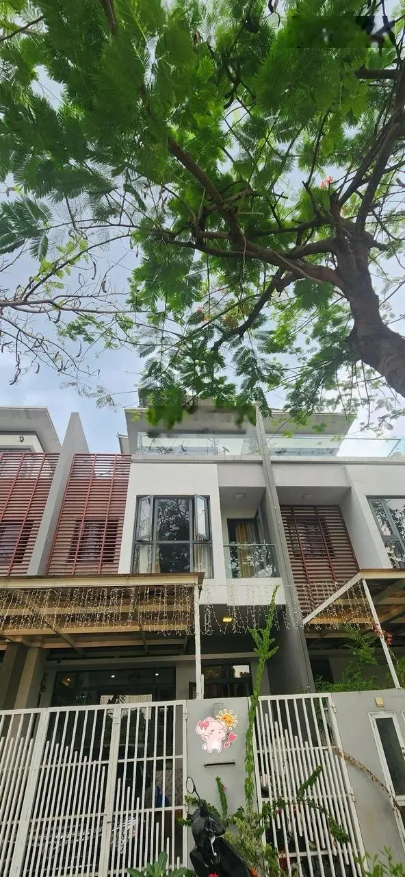 Vip vip villa- kdc đẳng cấp -nguyễn thị định- cát lái- quận 2 -3 tầng btct- 120m2