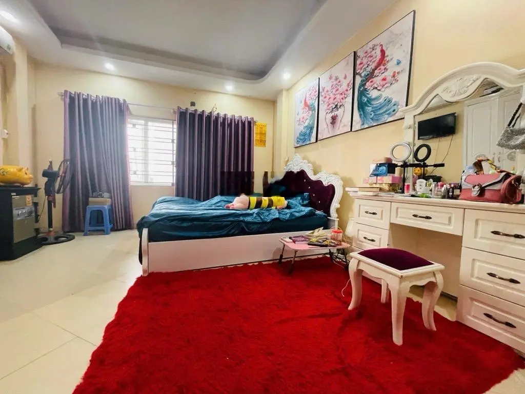 Bán nhà Trương Định, ô tô đỗ cửa, 3 bước chân ra ô tô tránh dừng đỗ ngày đêm, 32m2 x 6,5 tỷ