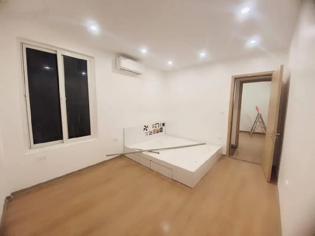 Dịch Vọng, dân xây, 4 tầng, nhà đẹp ở ngay full nội thất, 6,05 tỷ