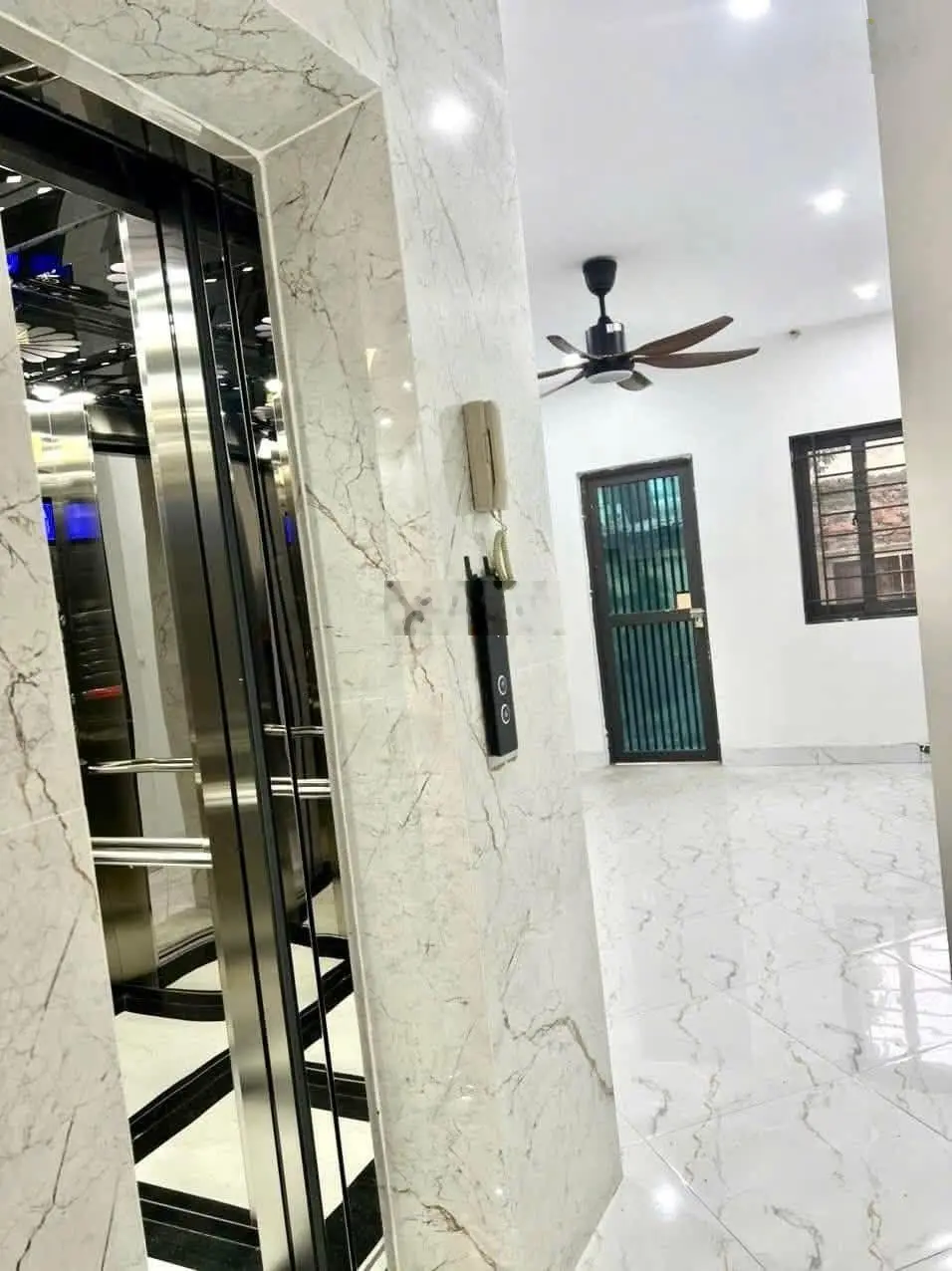 Chính chủ cần bán nhà DT 48 m2 x 6 tầng, mặt tiền 3.8 m, giá 9.5 tỷ