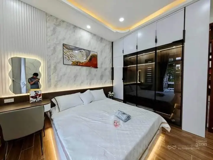 Bán căn Lý Chính Thắng, Phường Võ Thị Sáu, Quận 3 60m2 giá 4ty150 sổ sẵn