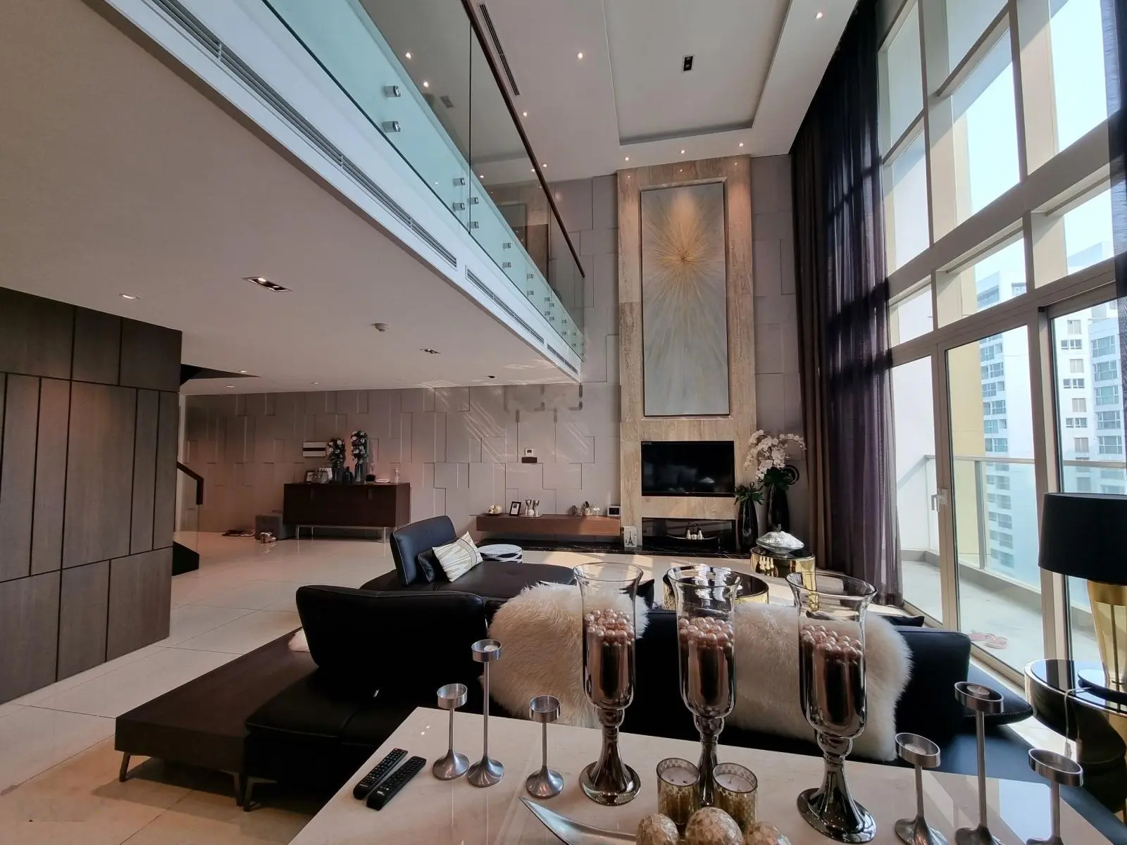 Cần bán căn penthouse 591m2 góc vip nhất Lancaster Núi Trúc View Hồ Tây