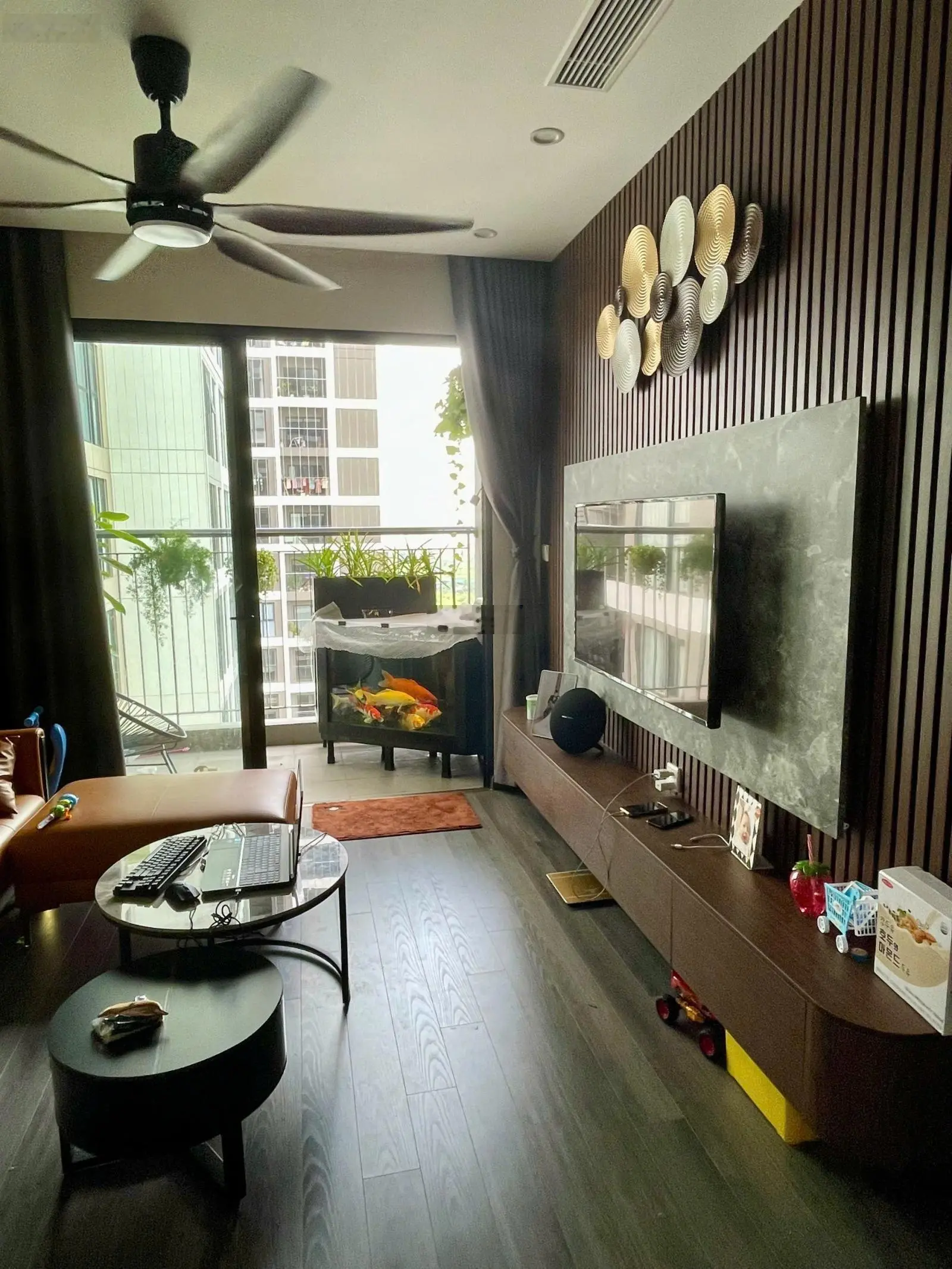 Chủ nhà chuyển công tác cần bán căn góc Đông Bắc 82m-The Zenpark-view bể bơi cực đẹp-full nội thất