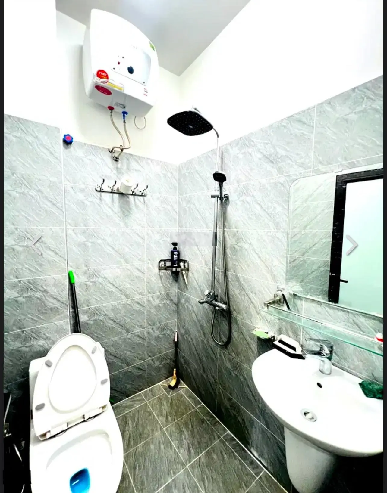 Nhà trung tâm quận Thanh Xuân. Kinh doanh tốt. Ngõ ô tô. 5 tầng. 5 pn. Gần trung tâm thương mại
