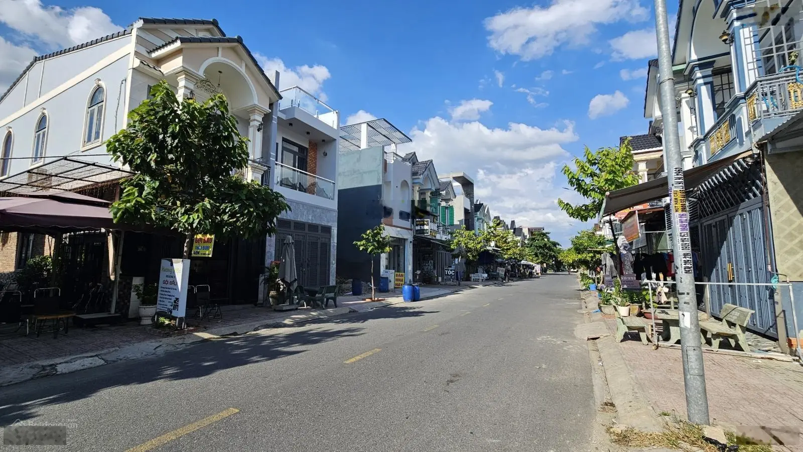 2 tỷ 7 bán đất góc lối thoát hiểm trục chính đường N1 KDC Phú Hồng Thịnh 8, P. Bình Chuẩn, Thuận An