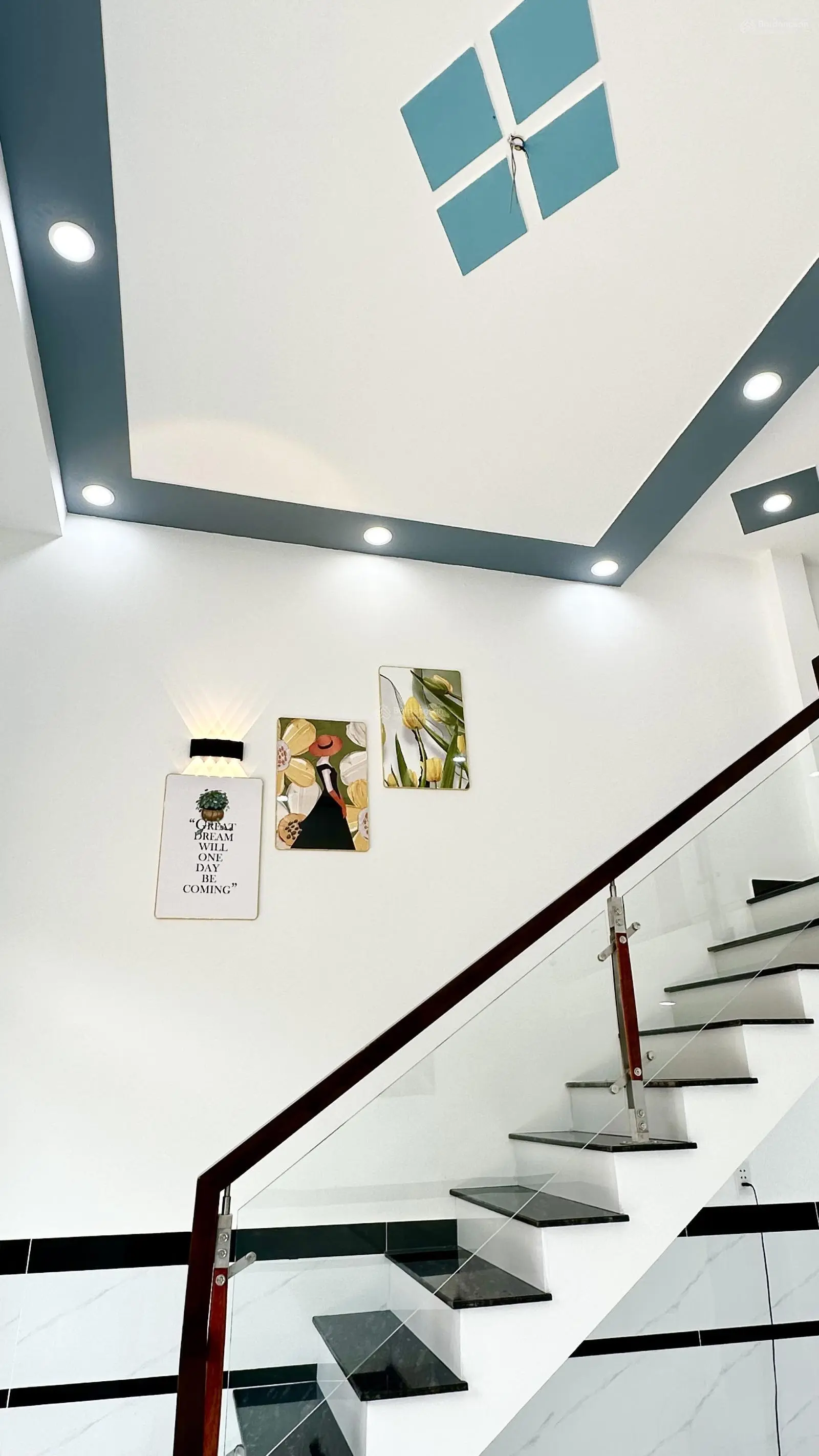 Bán Nhà 2 phòng ngủ gần chợ Xuân Thới Thượng