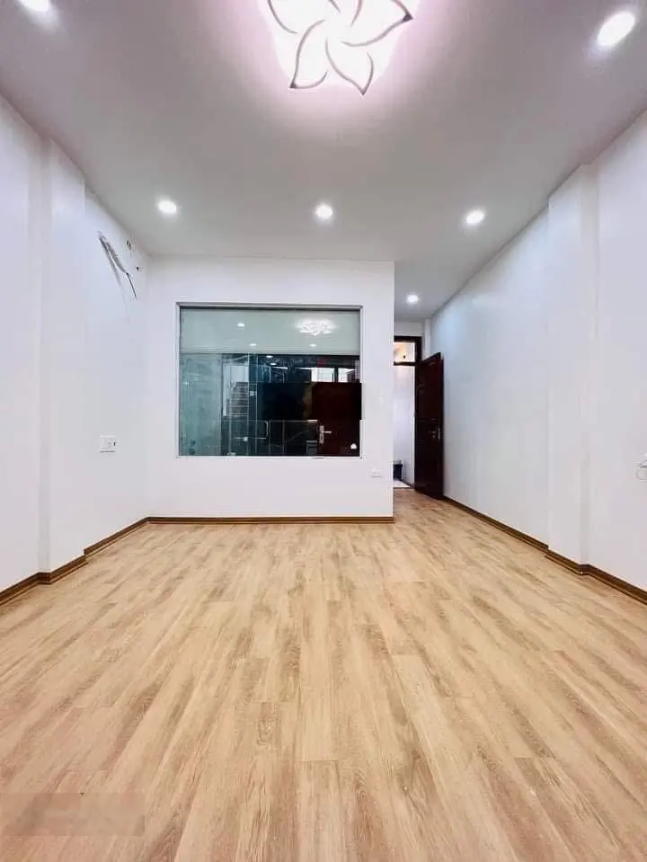 Phân lô Hoàng Văn Thái - ô tô tránh - 7 tầng, thang máy - 64m2 - kinh doanh