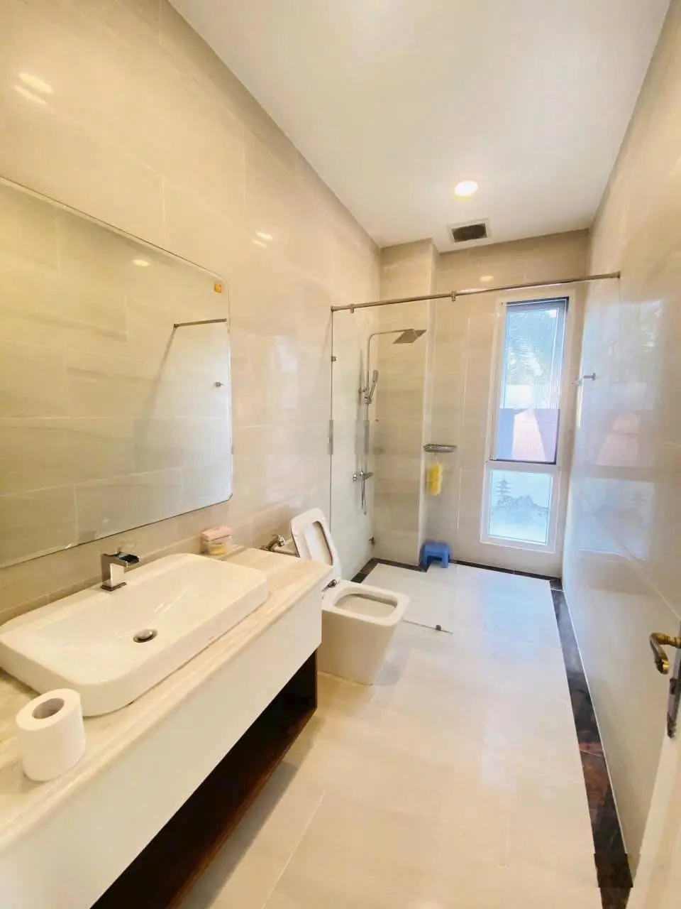 Biệt thự khu compound Venica Khang Điền, 286m2, 11x26m, 3PN, 4WC, full nội thất, Đ. Đỗ Xuân Hợp, Q9