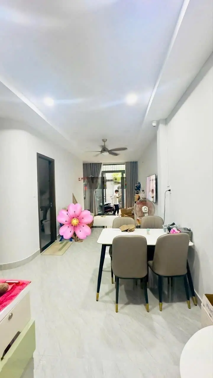 Bán nhà 1 trệt 1 lầu - Trường Thọ, Thủ Đức - giá chỉ 4tỷ6