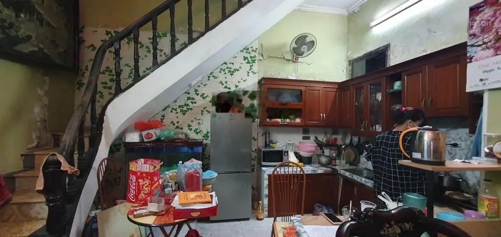 Bán nhà ngõ 68 cầu giấy. Dt 40m x 3 tầng. Giá 6.3 tỷ