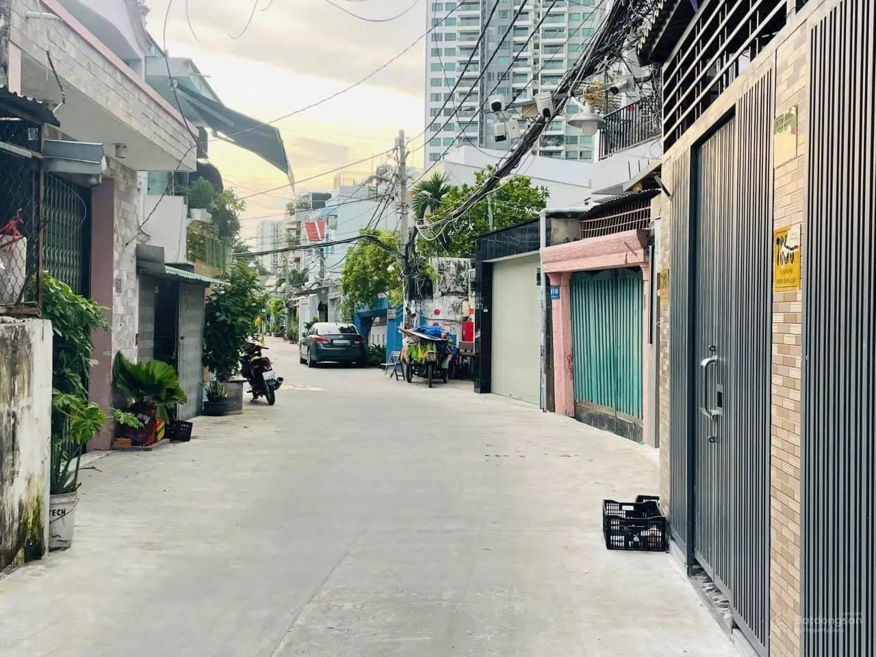 Giảm 500 triệu còn 8,8tỷ bán nhà 4T hẻm xe tải KDMB đường Huỳnh Tấn Phát, phường Tân Phú ,Quận 7