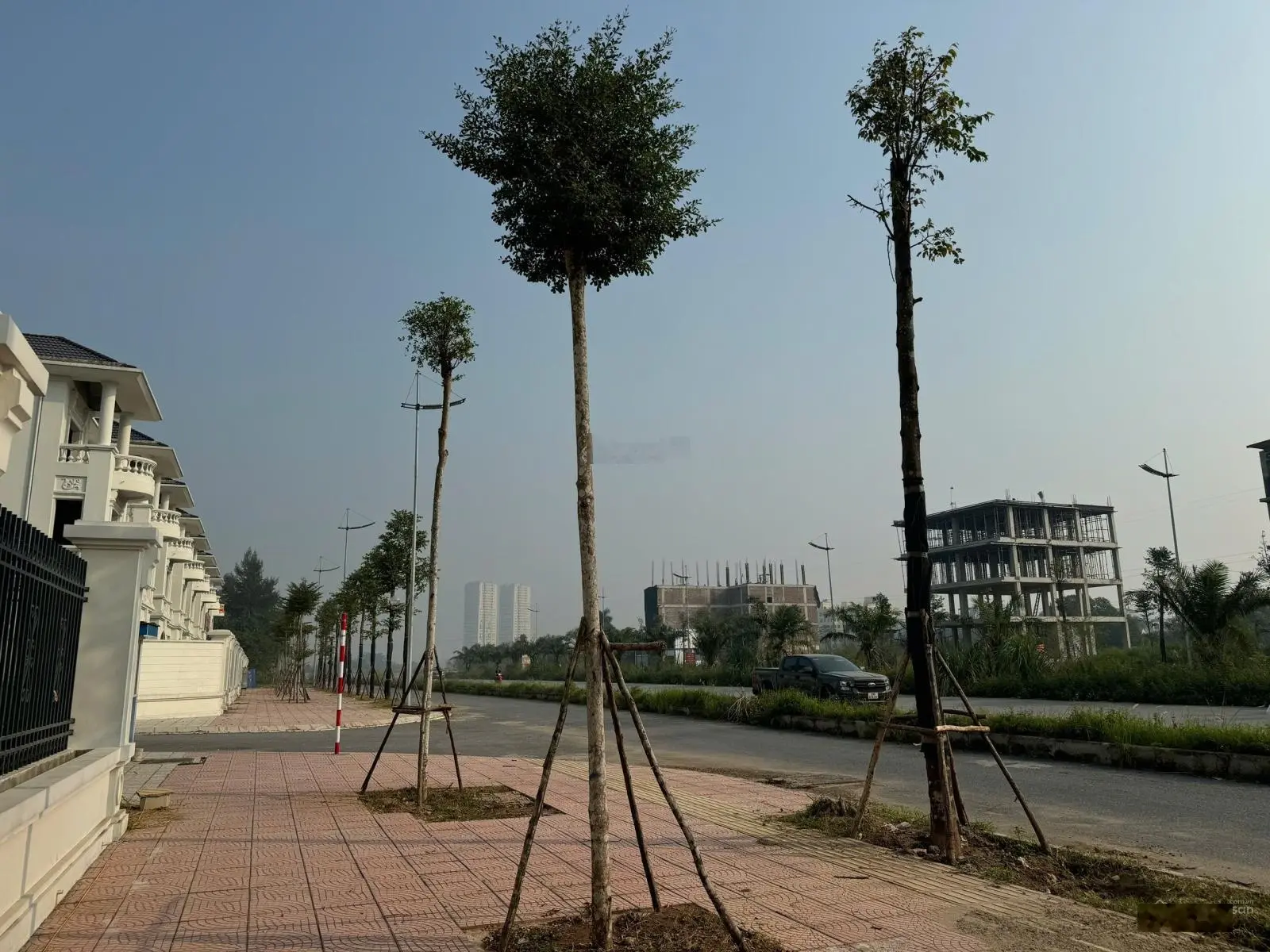 Cần bán căn nhà góc shophouse 200m2 ở khu đô thị mới orange garden vinapo