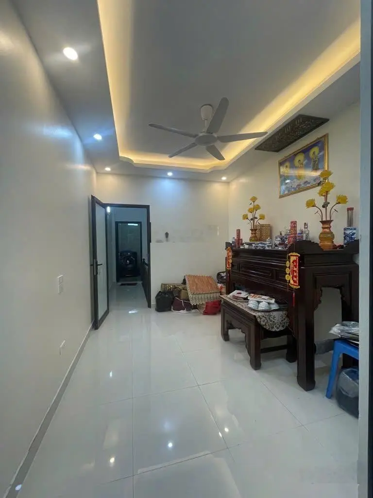 Bán nhà phân lô - ô tô tránh - ngõ thông - thiết kế xịn sò - có ô chờ thang máy tiện ích xung quanh