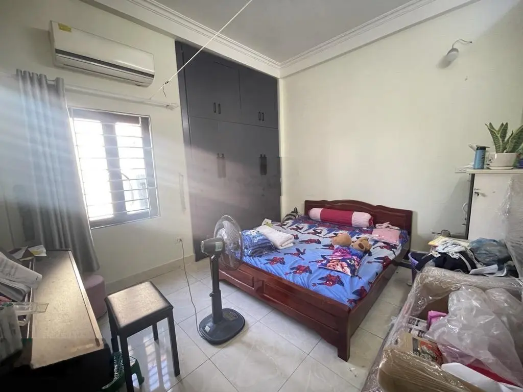 Nhà đẹp dân xây chắc chắn Thạch Bàn, 51m2, giá 5,65 ty