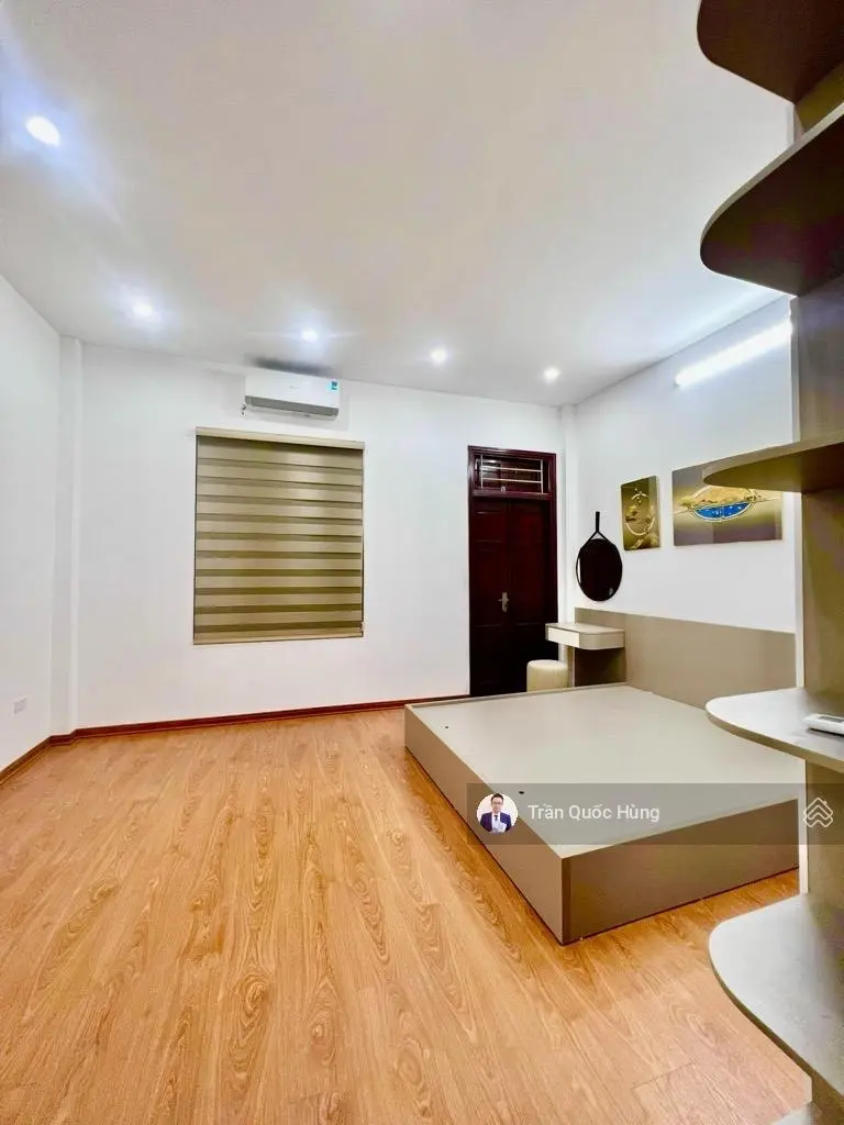 Bán nhà Gốc Đề, Minh Khai, Hoàng Mai ngõ thông, cách ô tô 20m, nội thất mới. 34m2x5T, 5.9 tỷ