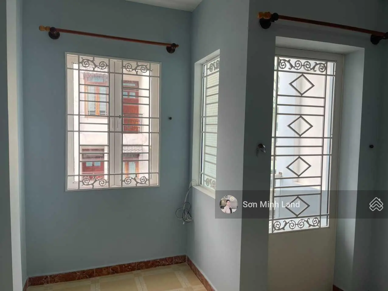 Bán nhà phố 3m2x10m DTXD 1 trệt, 1 lửng, 3 lầu tại Cách Mạng Tháng Tám, Q. Tân Bình. Giá bán 10 tỷ