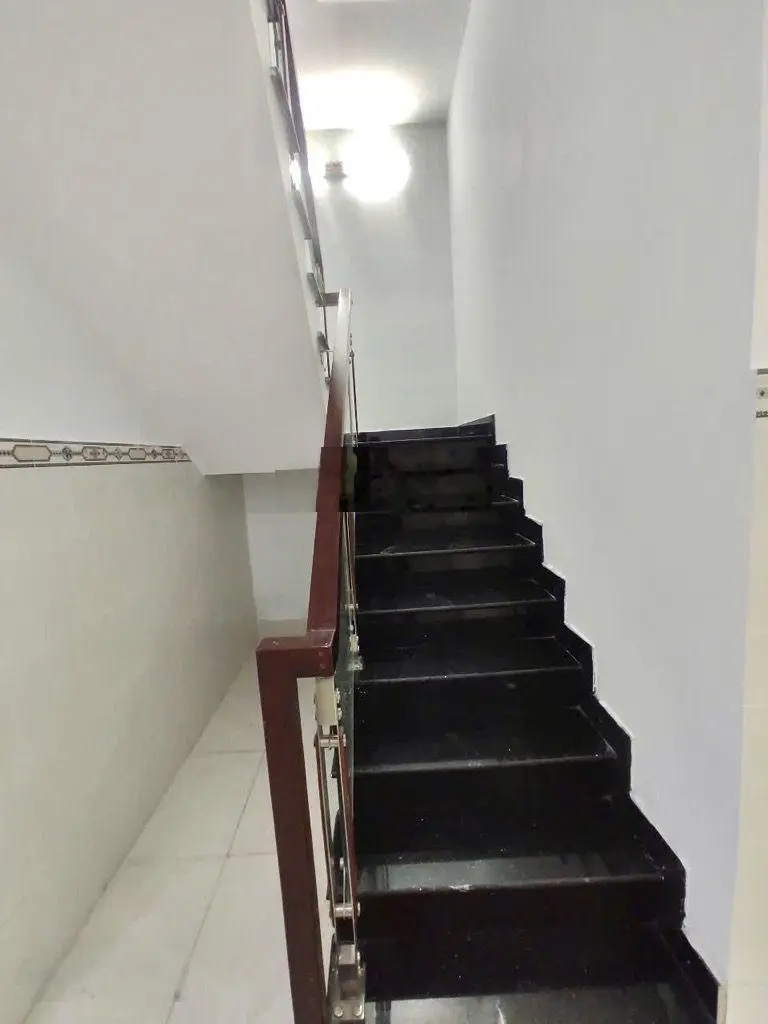 Bán nhà MT Đường số 2, BHHA, Bình Tân, DT 100m2 - 4/4.6 25 - 3 tầng, Giá 8.39 tỷ TL.