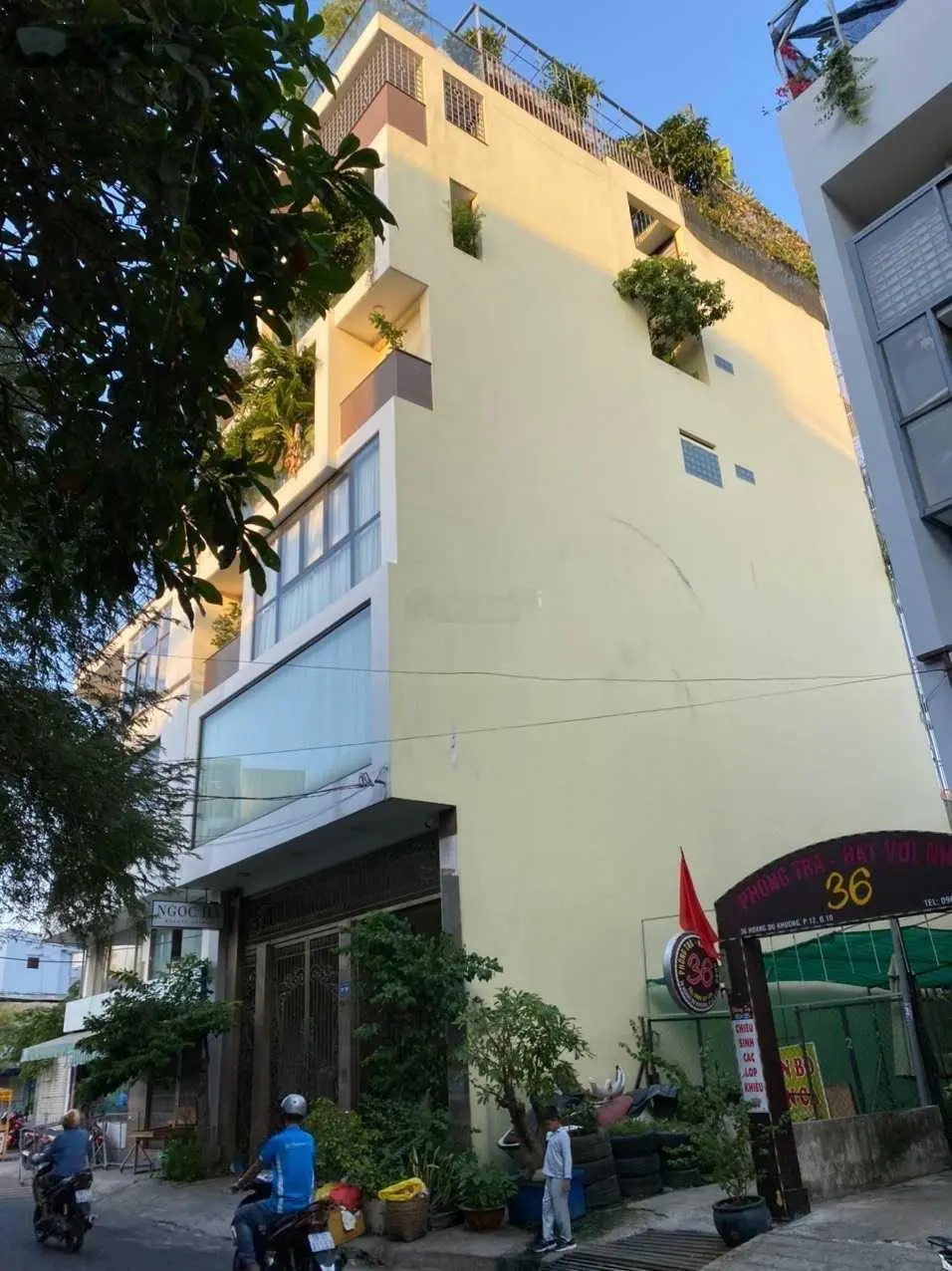 Bán nhà mặt tiền đường Hoàng Dư Khương, p12, Q10 hợp đồng thuê 170 triệu tháng giá: 60 tỷ TL