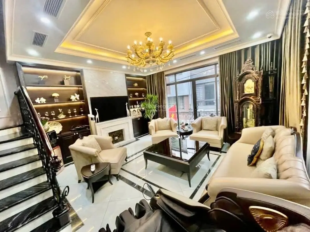 Á hậu Văn Cao, Ba Đình, GARA 2 Ô TÔ, phân lô, vỉa hè, sát phố lớn, 50m, 15.86 tỷ