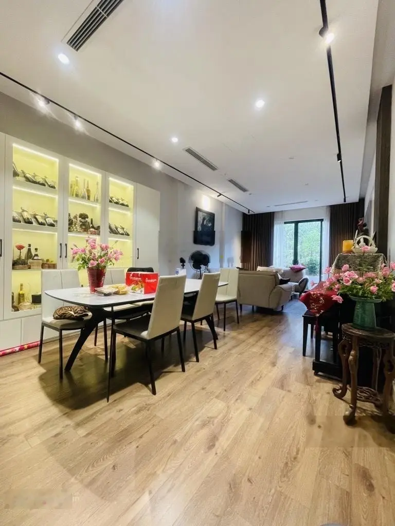 Bán nhà biệt thự đẹp Lạc Trung - Hai Bà Trưng, phân lô ô tô tránh, 2 thoáng, 95m2 x 4 tầng, 29 tỷ