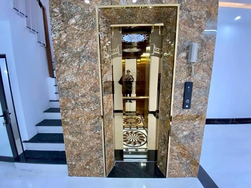 (Siêu hiếm) bán 40m2 x 6 tầng thang máy - thông sàn - Xuân La, ngoại giao đoàn - giá 6.85 tỷ