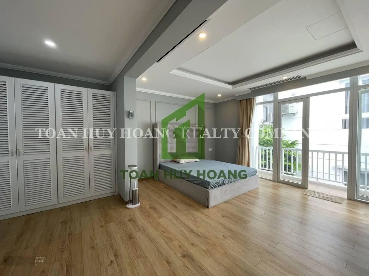 Chào Bán Biệt Thự Sân Vườn 250m2 3 Tầng 3 Phòng Ngủ Giá Tốt Nhất tại Euro Village - Làng Châu Âu
