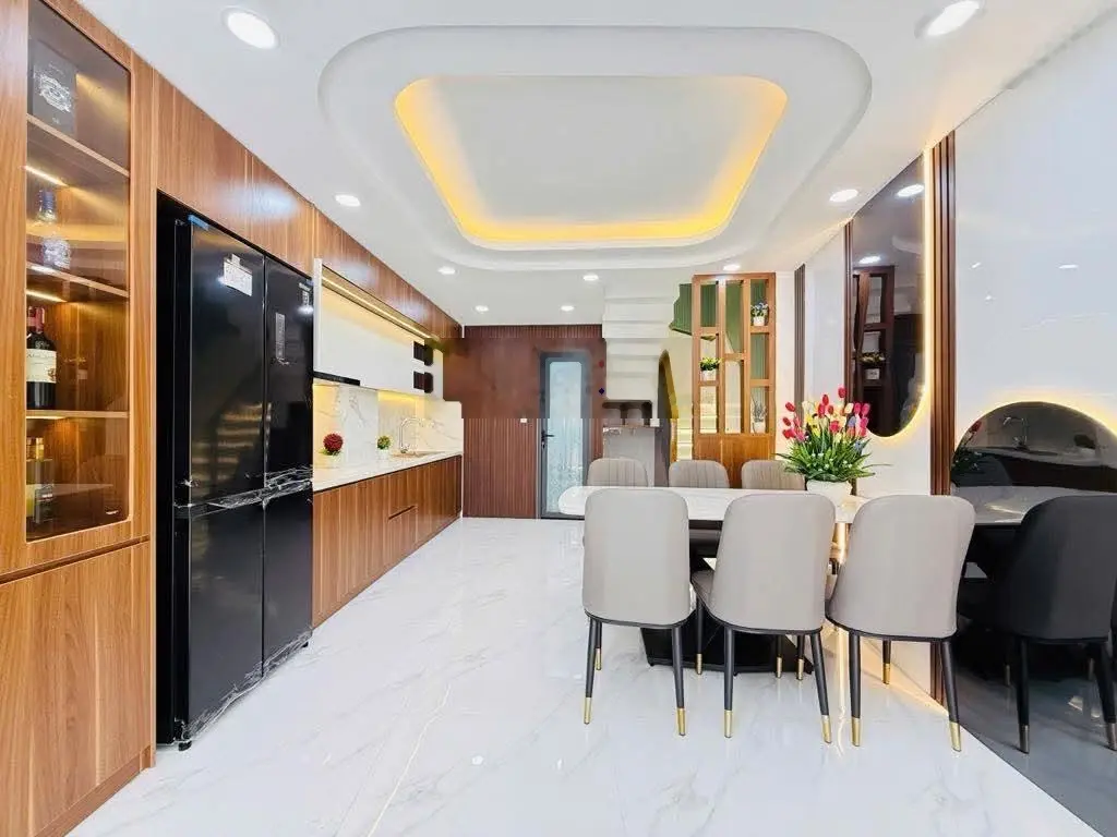 Cô Hoa cần bán nhà Lê Hồng Phong P10 Q10 gần Bệnh viện Nhi Đồng 1, giá 3tỷ090 DT 78,2m2 còn HĐ thuê