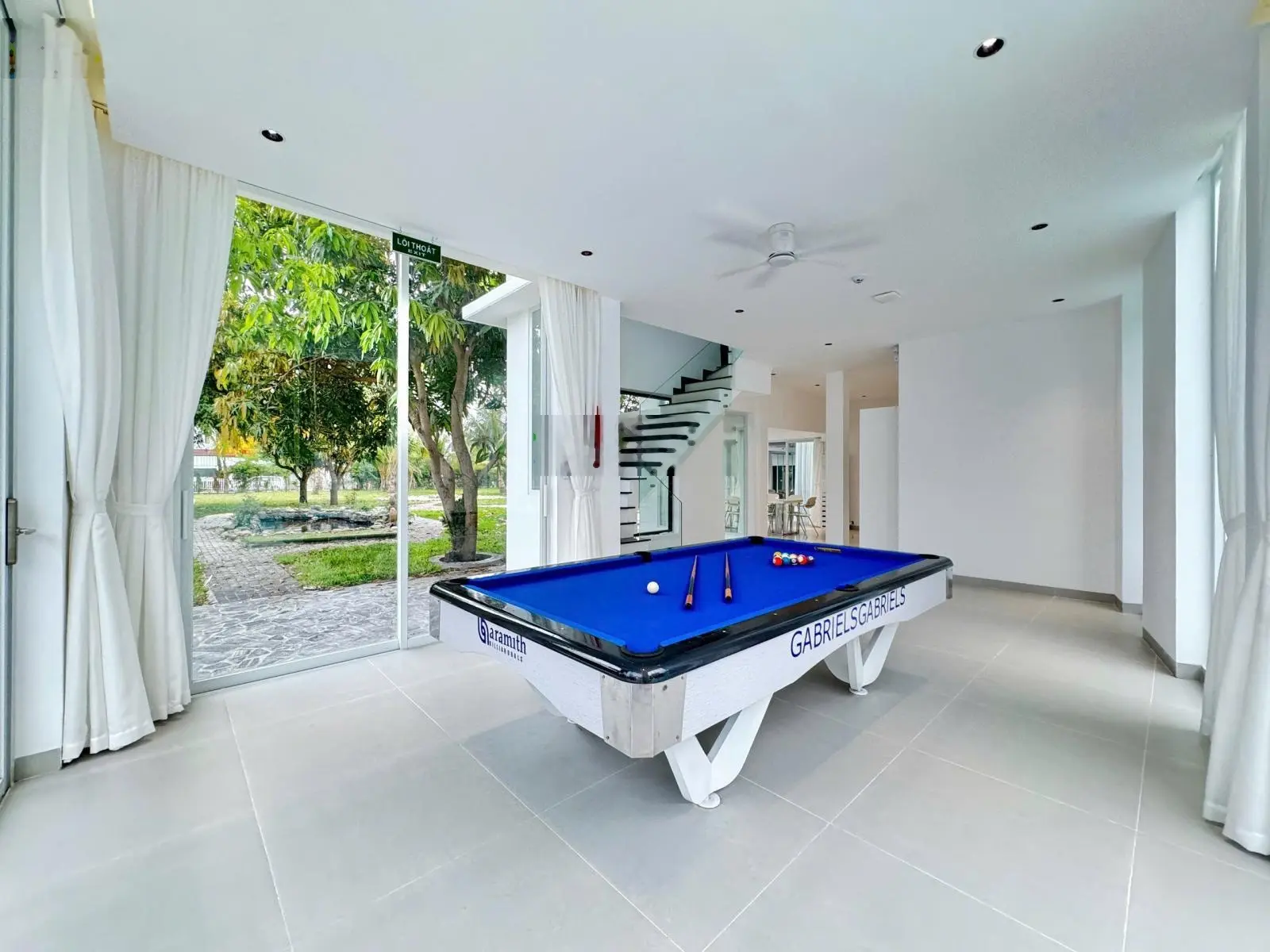 Siêu phẩm villa nghỉ dưỡng 3 MT 2600m2, mới, cạnh sông Hàn, công viên riêng, hồ bơi 50m2, full NT