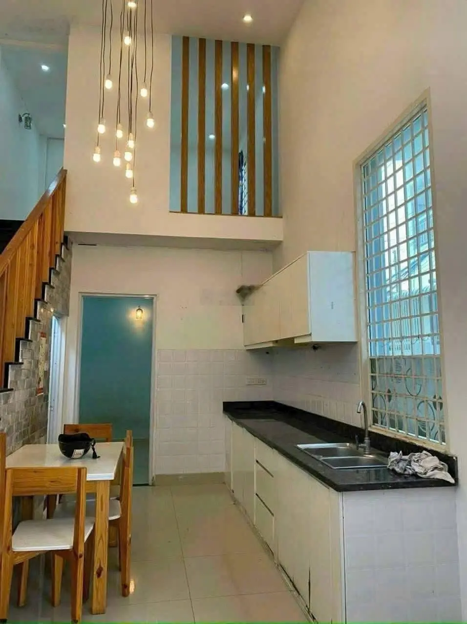 Bán gấp nhà hẻm xe tải đường 385 Lê Văn Việt TP Thủ Đức diện tích 50m2 ngân hàng có hỗ trợ giá 3tỷ2