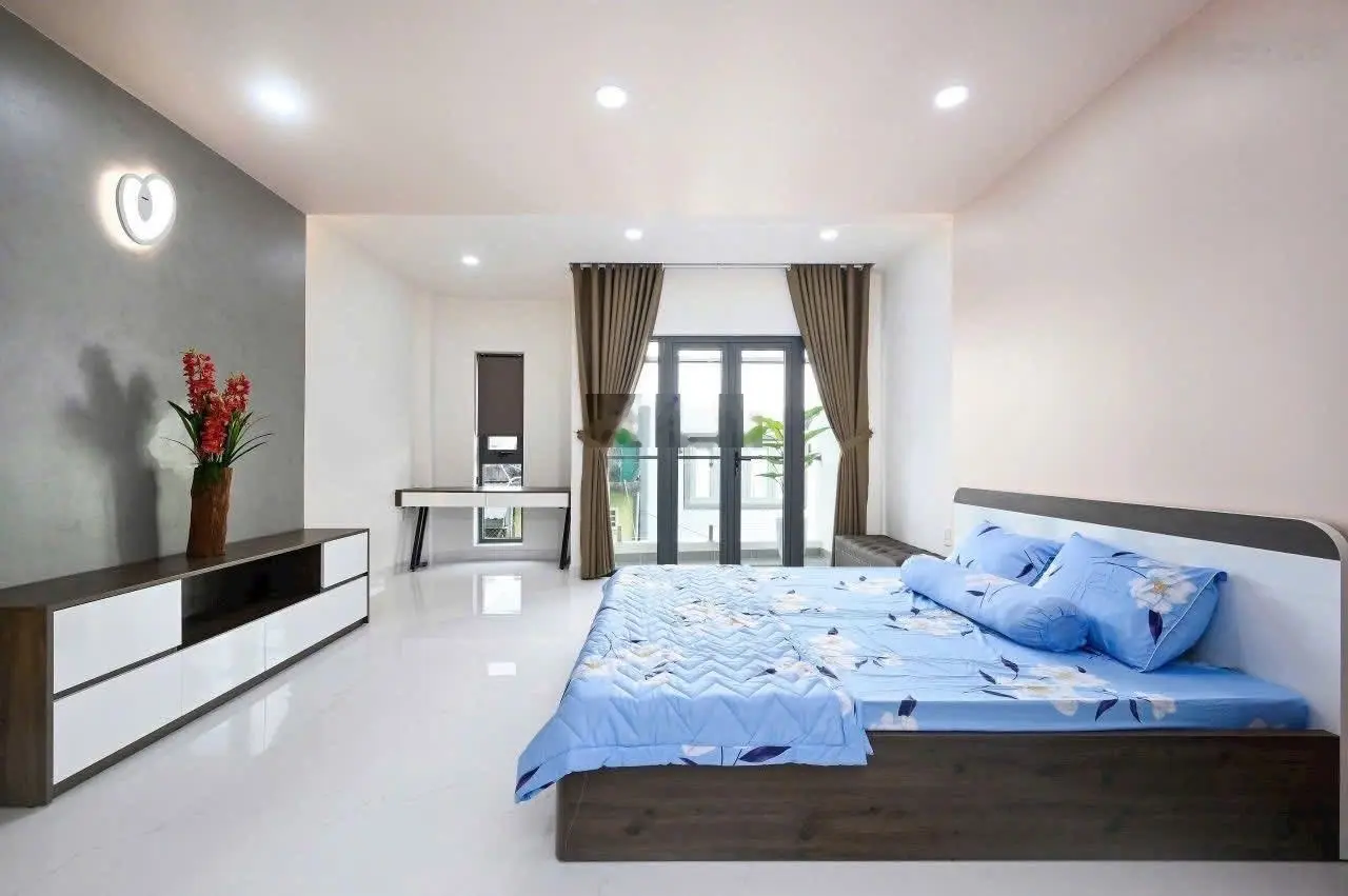 Cần bán gấp nhà Đ.Mạc Đĩnh Chi,Đakao,Q1 giá 5Tỷ050/80m cho thuê 34tr/tháng gần công viên Lê Văn Tám