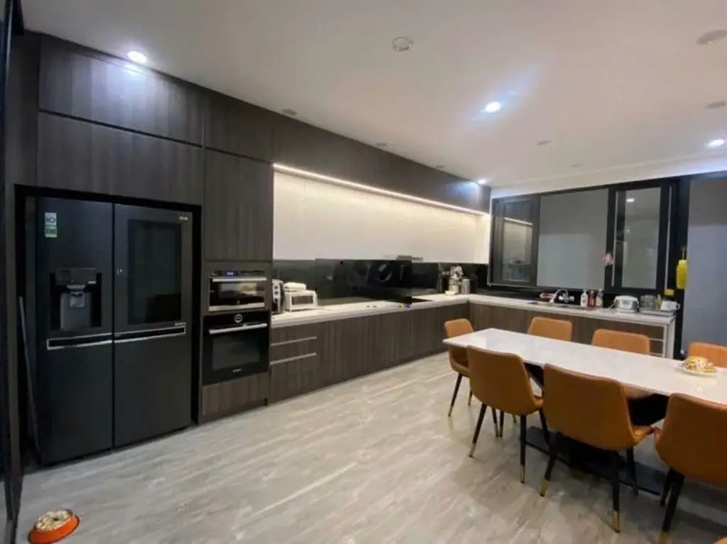 Bán nhà tại phố Doãn Kế Thiện, 2 mặt tiền, kinh doanh 16.3 tỷ.