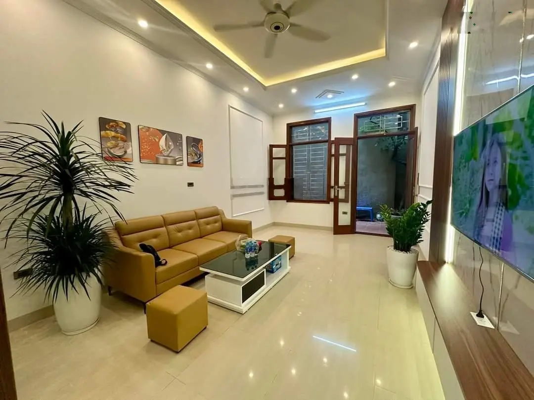 Bán nhà 46/50m2 x 4m x 5 tầng lô góc, ngõ 3m thoáng, nhà đẹp ful nội thất, Q. Thanh Xuân nhỉnh 8 tỷ