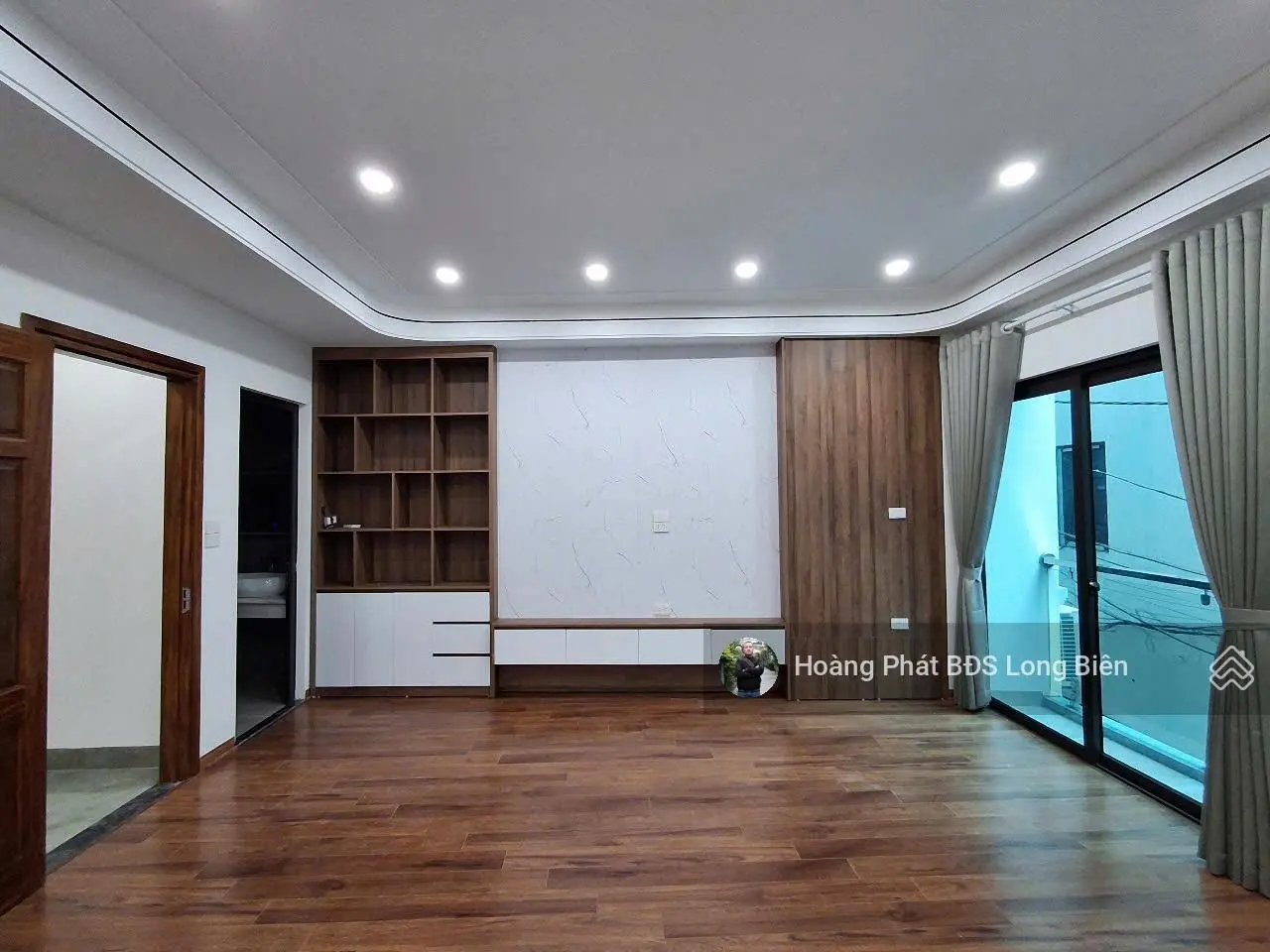 Bán nhà 48m2 x 6T thang máy tại Long Biên. Cách 1 nhà ra mặt phố Đàm Quang Trung. Lh 0965858116