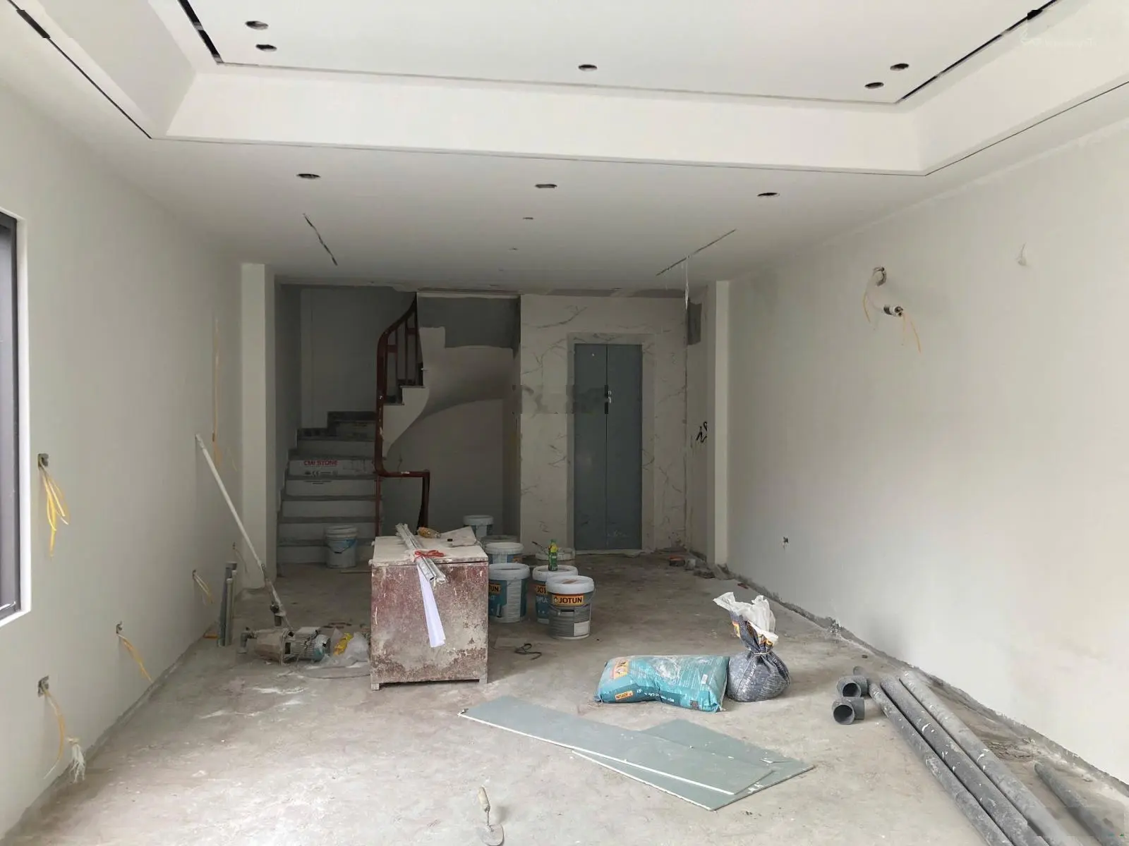 Bán nhà DT 48m2 căn góc 2 mặt tiền, ô tô 7 chỗ vào nhà tại phường Việt Hưng, Long Biên, Hà Nội