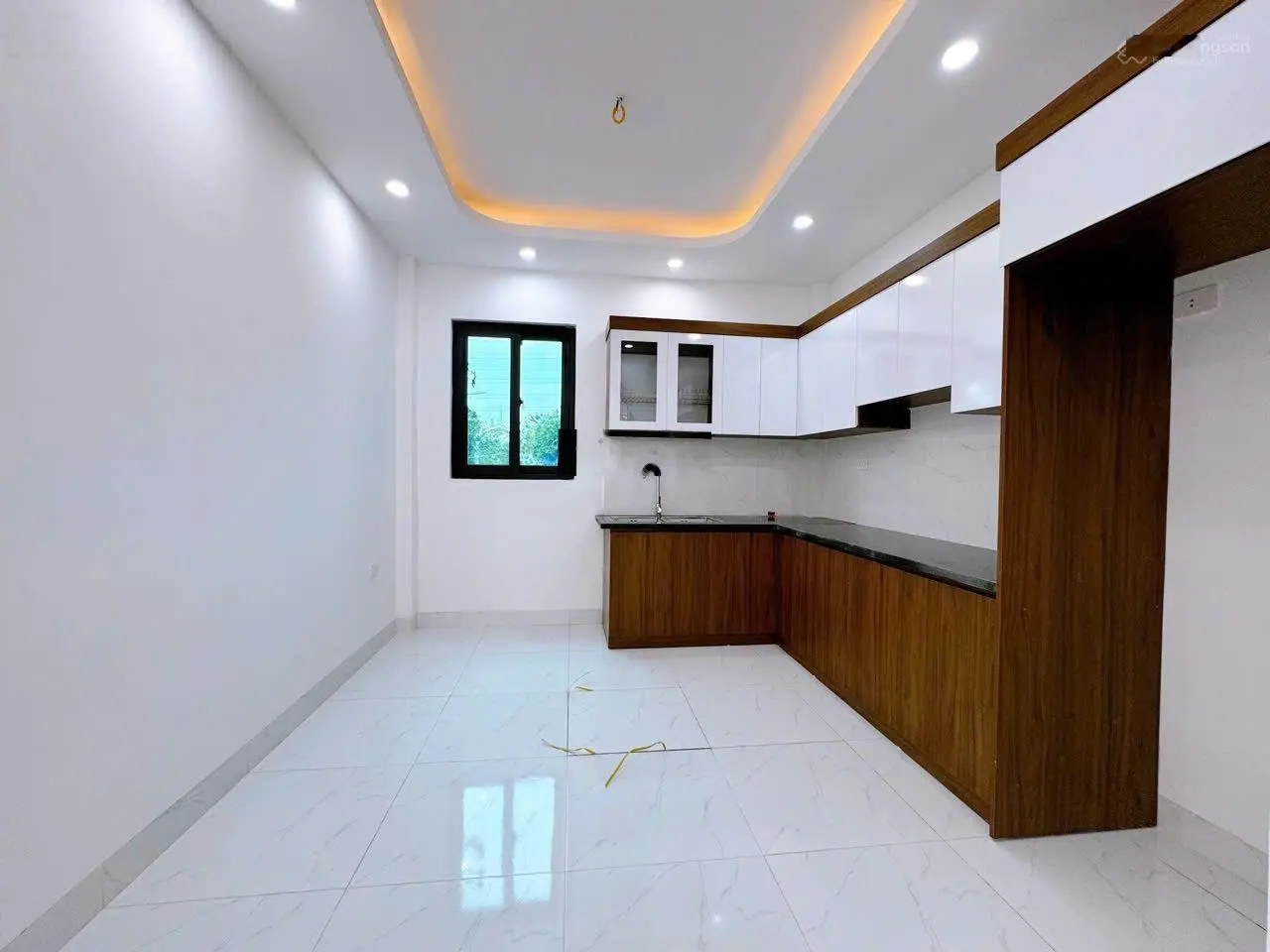 Bán căn 32.6m2x4T, Đông Lao- Đông La, 300 ra vành đai 4