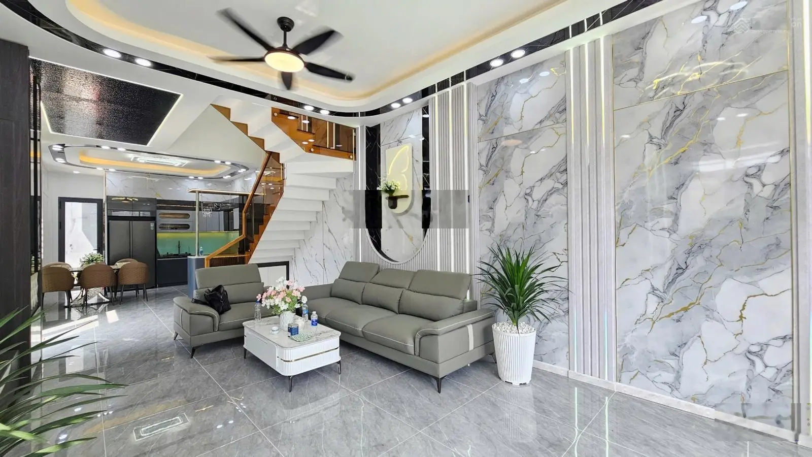 Căn Góc 2 Mặt Tiền: 6Tỷ800_92m2 Nhà 1 Trệt 2 Lầu Full Nội Thất KDC Phú Hồng Thịnh 8, TP.Thuận An