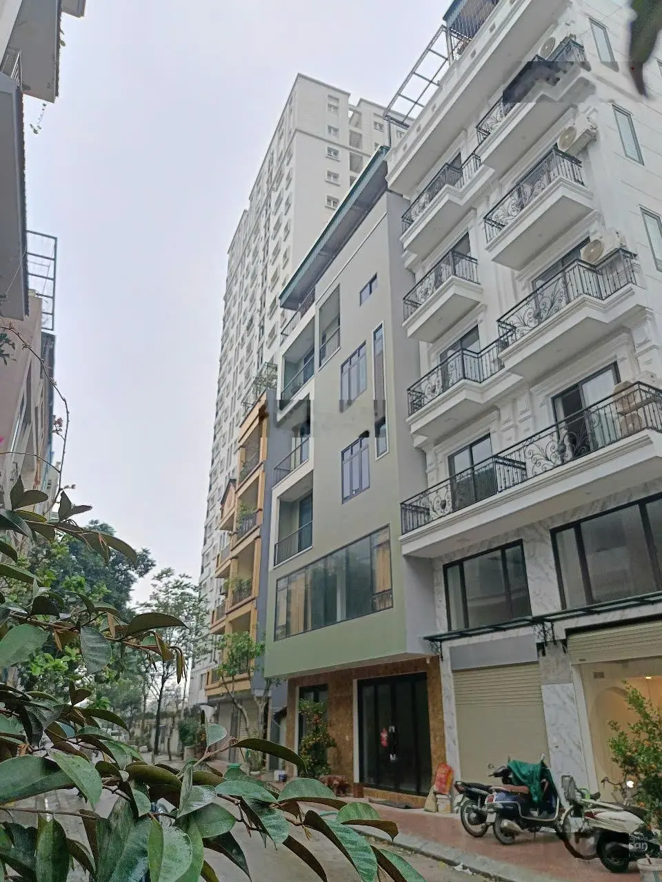 +Bán Nhà mặt Phố Thạch Bàn -Cổ Linh. KD. DT 55m x6tầng,thang máy,2 mặt thoáng-Giá 15 tỷ xíu
