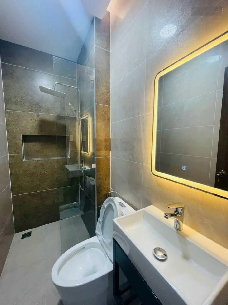 (Còn bán) nhà mới cách mặt tiền Bình Lợi 50m 4x19m vuông vức trệt lửng 2 lầu ST đã hoàn công