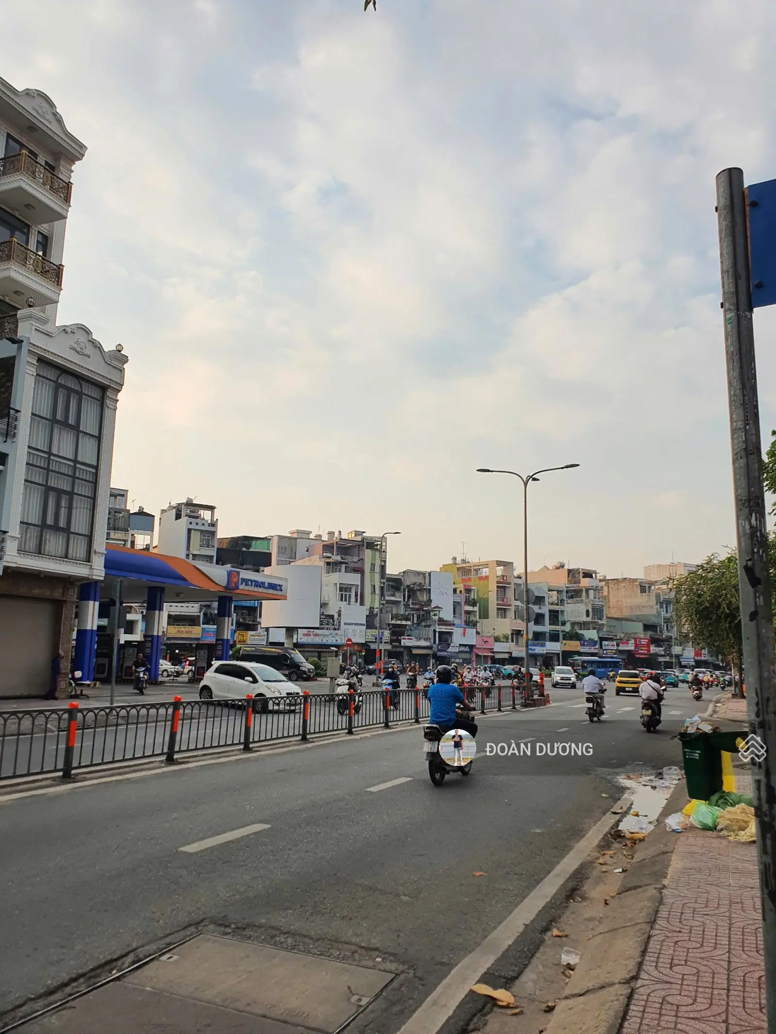 Bán tòa nhà 2 mặt tiền 544-546 Lý Thường Kiệt, phường 7, Tân Bình. DT: 8*28M. Hầm - 8 tầng