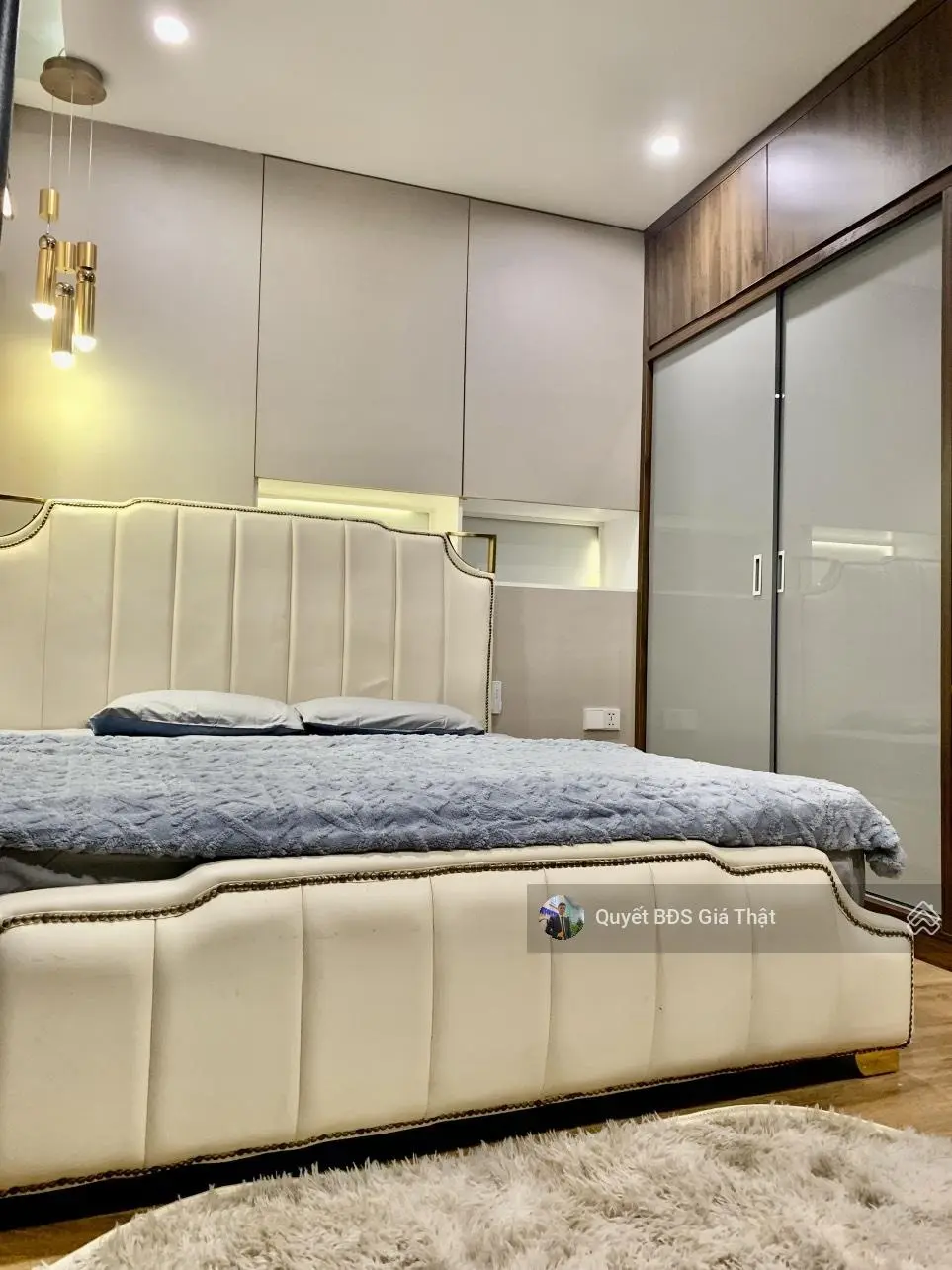 (Giá thật) chính chủ bán căn 78m2 3PN + 2WC ban công Đông Nam tầng cao 7.5 tỷ The Legend
