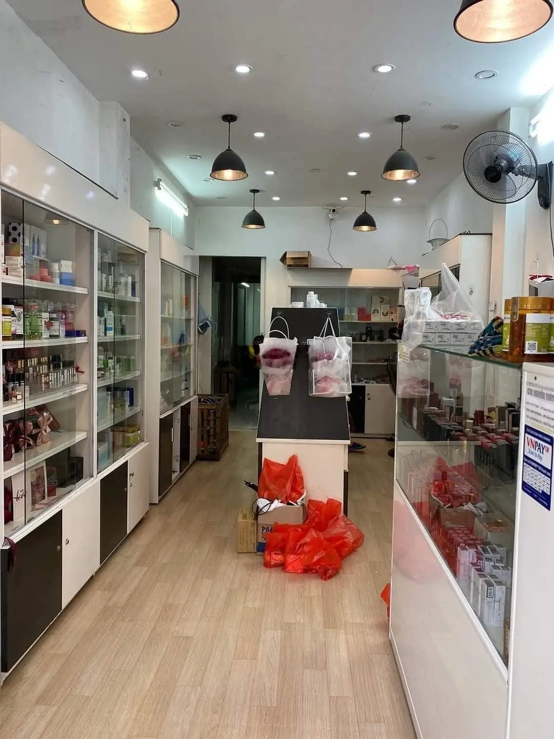 Bán nhanh nhà mặt đường Cù Chính Lan - trung tâm nhất thành phố Hoà Bình