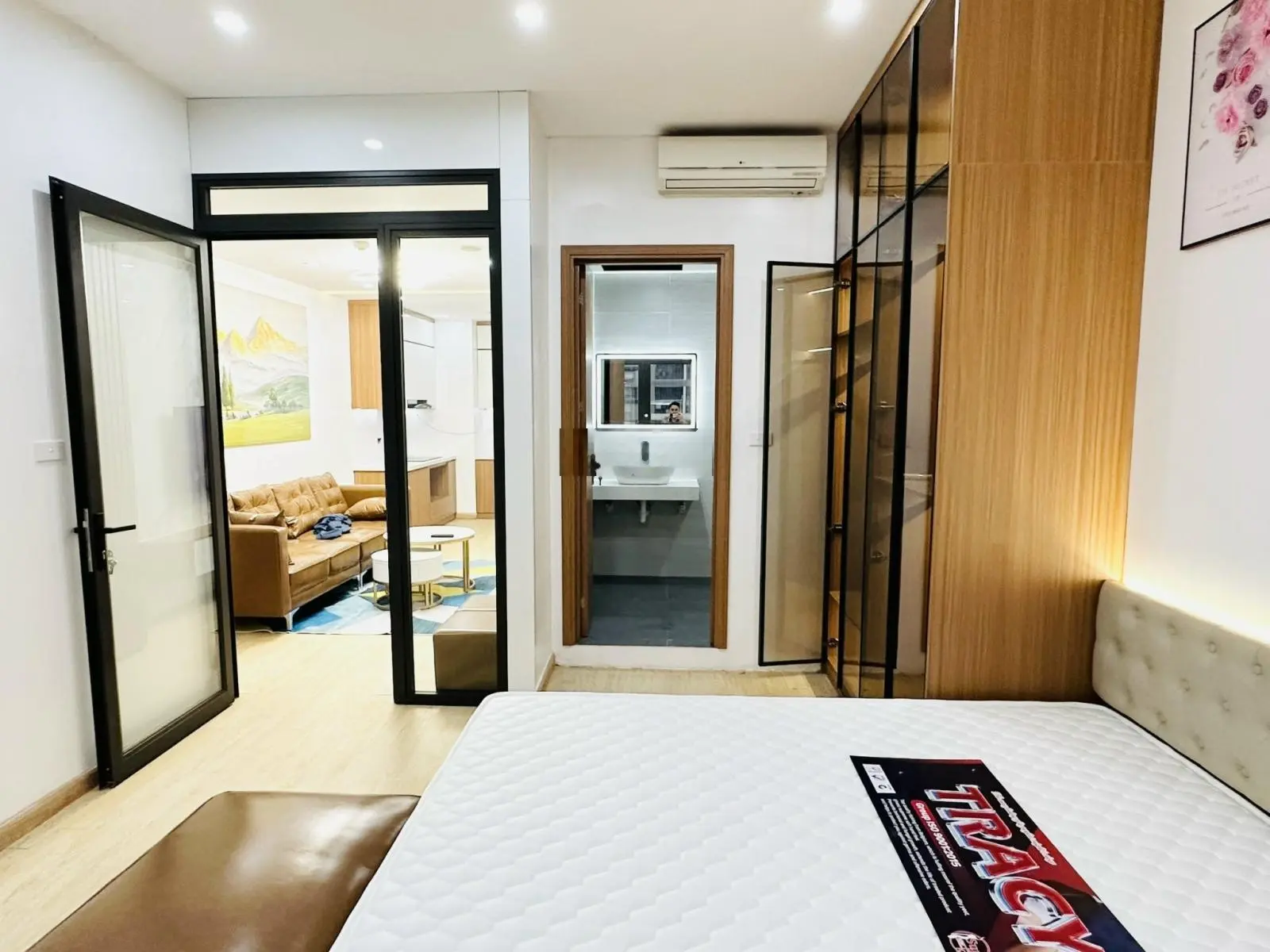 Bán CH 74m2 2PN 2WC giá 5.1 tỷ tòa Dolphin Plaza phố Nguyễn Hoàng, LH 0971 565 ***