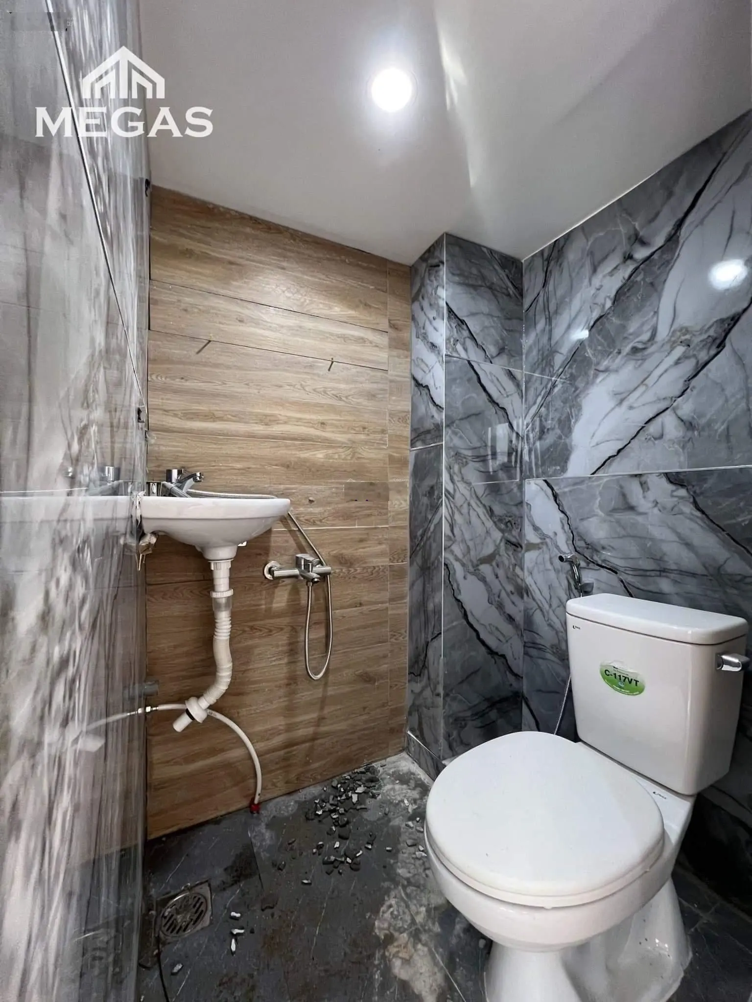 Bán CHDV Phạm Phú Thứ, Tân Bình DT 5mx18m, DT sàn 400m2, kết cầu 5 tầng. LH xem nhà 0902 838 ***