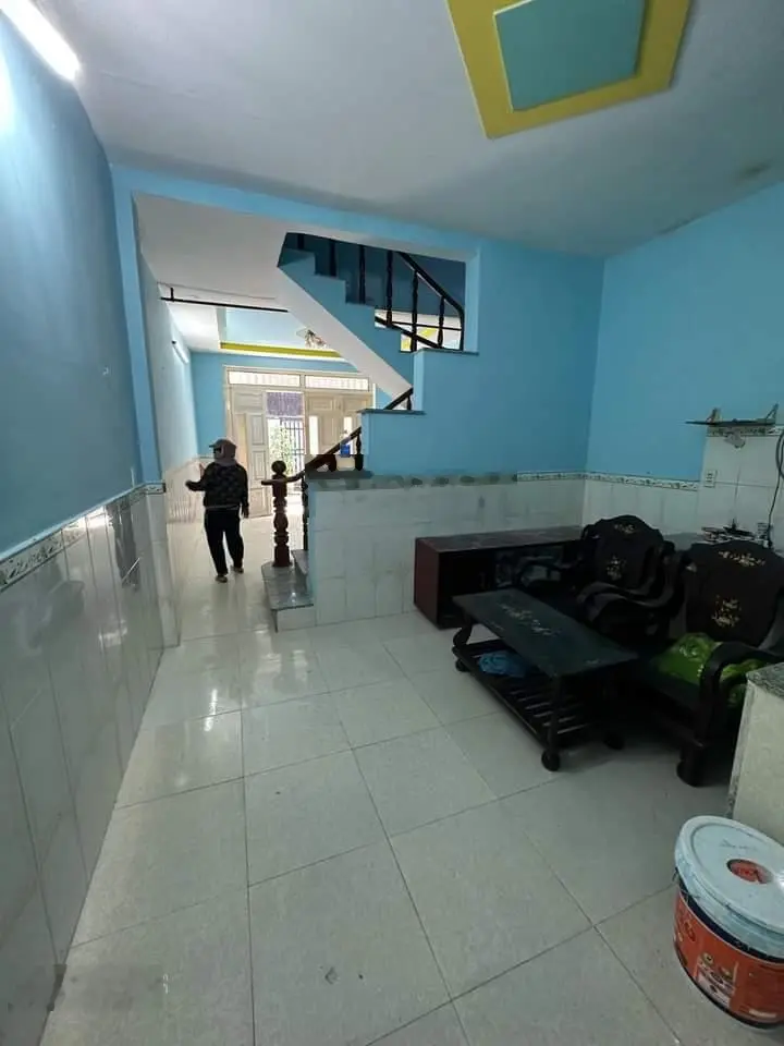 Bán căn nhà Nguyễn Viết Xuân, An Bình Dĩ An Bình Dương 60m2 sổ sẵn