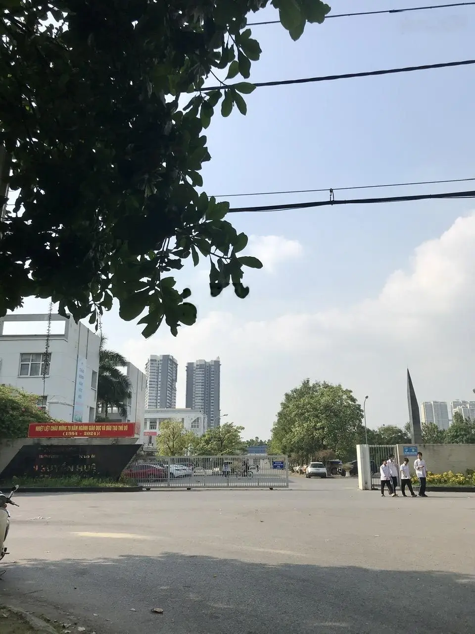 Bán Nhà Phố Quang Trung, Hà Đông, 35m2, 4 tầng, Giá 6,45 tỷ, Ô tô Lùi Cửa, Mặt ngõ thông Kinh doanh