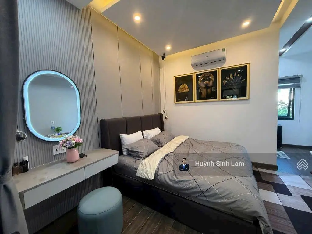 Bán nhà 4 tầng mặt tiền đường 7m5 , sát biển phạm văn đồng- đối diện trường cấp 3- sơn trà
