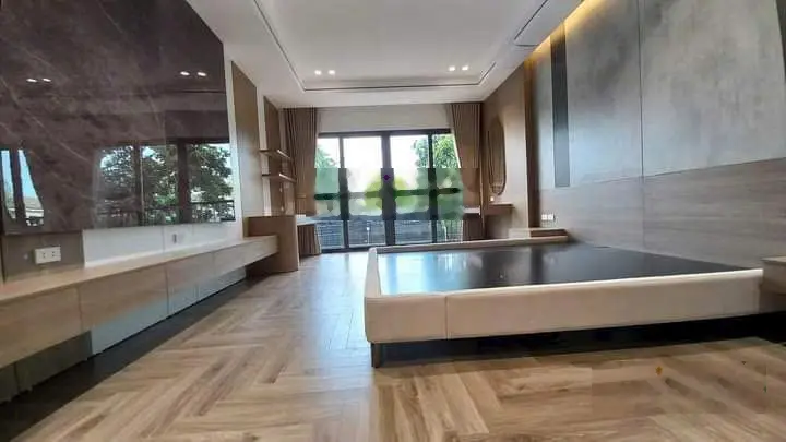 Bán nhà 7 tầng đường ô tô tránh phố Lâm Du - Bồ Đề, cách cầu Chương Dương 400m. Full nội thất