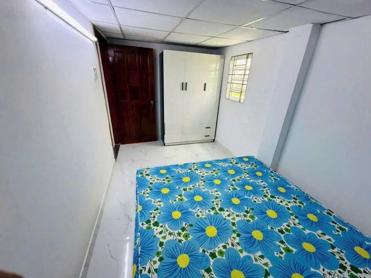 Nhà đẹp giá rẻ gần chợ mỹ hạnh nam
