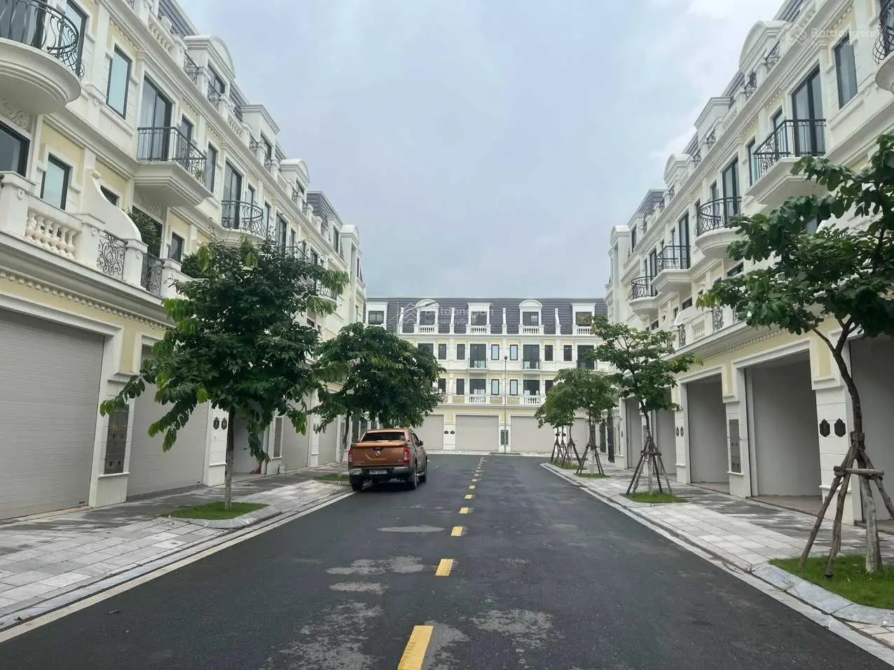 Duy nhất 1 căn liền kề có hầm chào bán