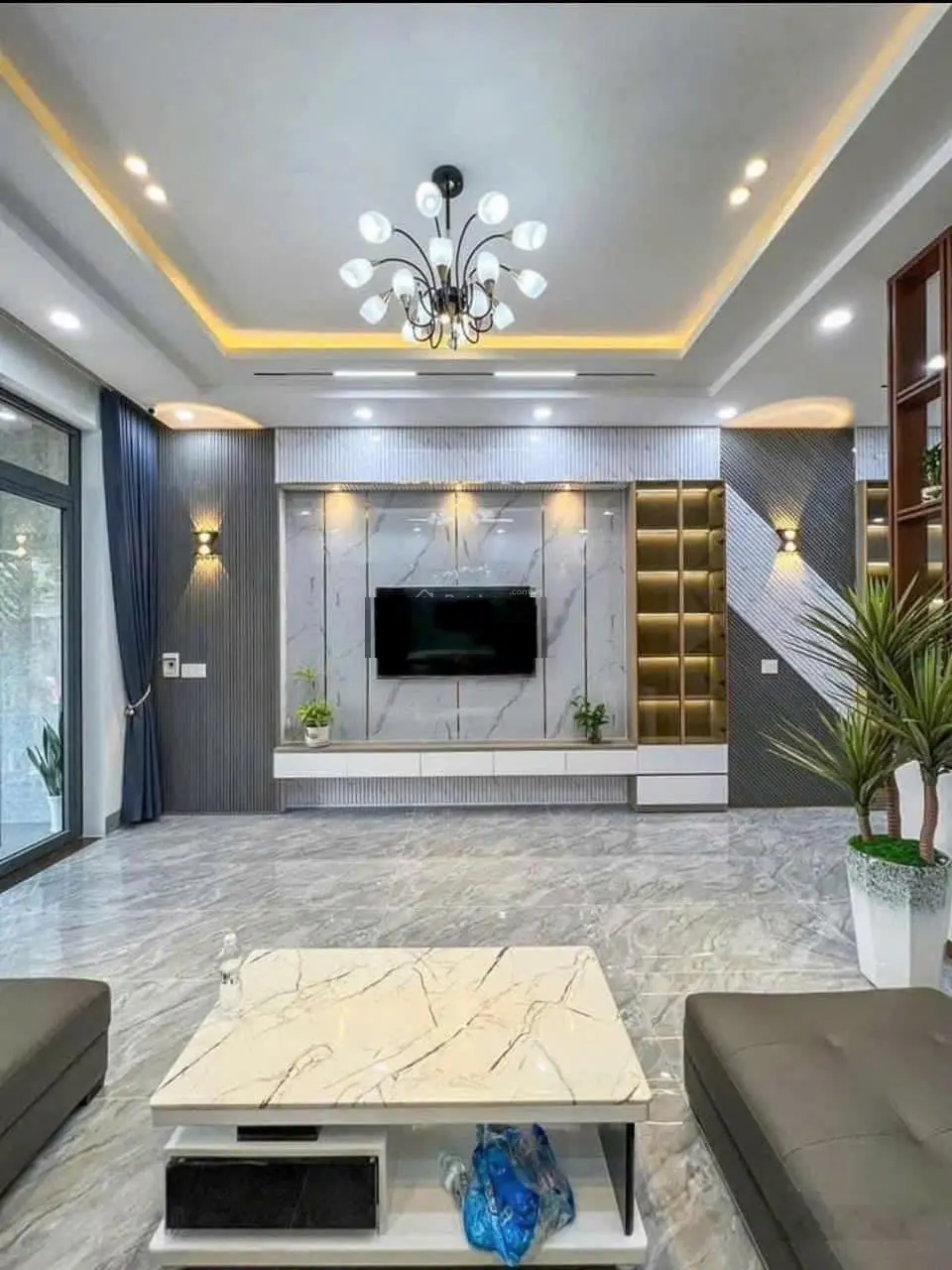 Bán gấp NR 5PN, 6WC, 47,8m2 tại Lê Hồng Phong, Q.5, HCM, nhà mới đẹp chủ để giá rất tốt